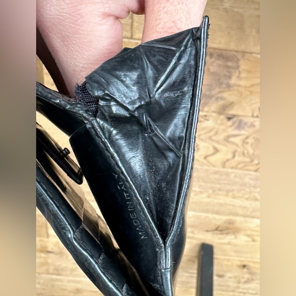 PRADA Spazzolato Leather Compact Wallet - Picture 13 of 14